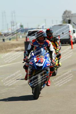 media/Sep-20-2025-TrackDaz (Sat) [[27f0cde673]]/Around the Pits/